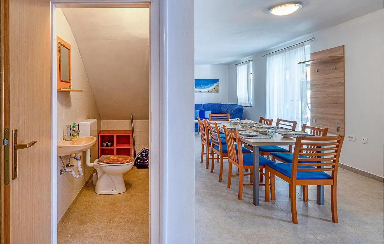 Amazing Home In Sikici With Wifi Pula Holiday home