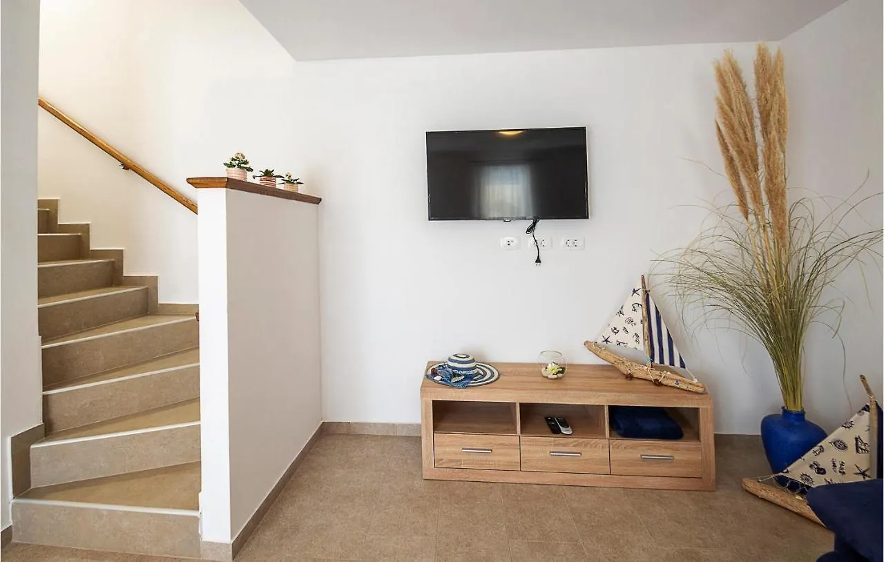 Amazing Home In Sikici With Wifi Pula