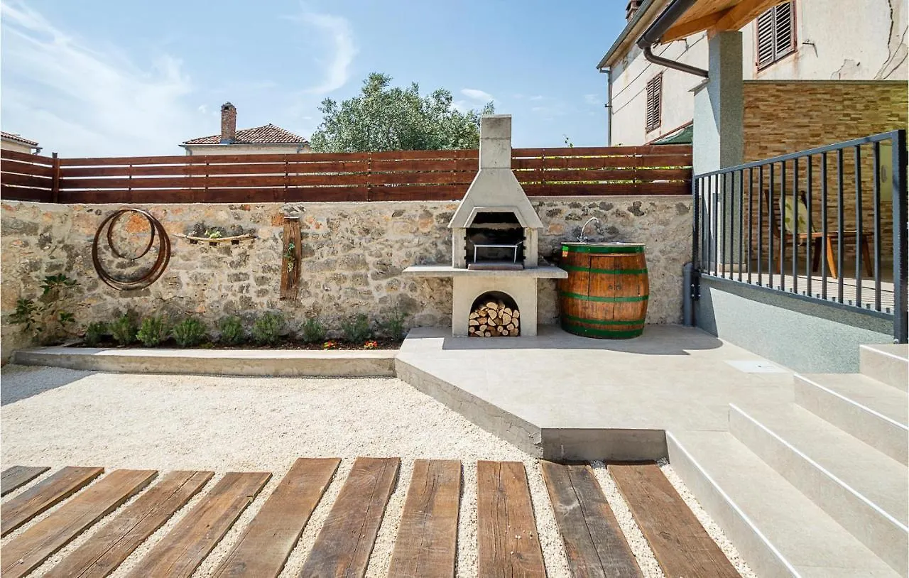 Holiday home Amazing Home In Sikici With Wifi Pula