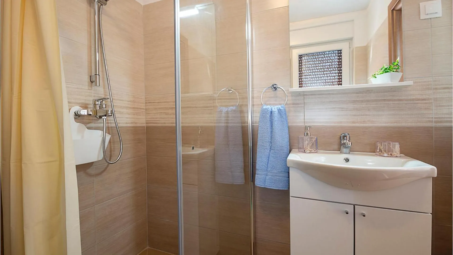 Amazing Home In Sikici With Wifi Pula Holiday home